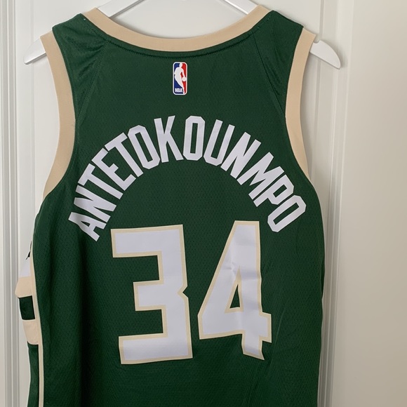 Giannis Antetokounmpo Milwaukee Bucks Nike Jersey - Picture 1 of 6